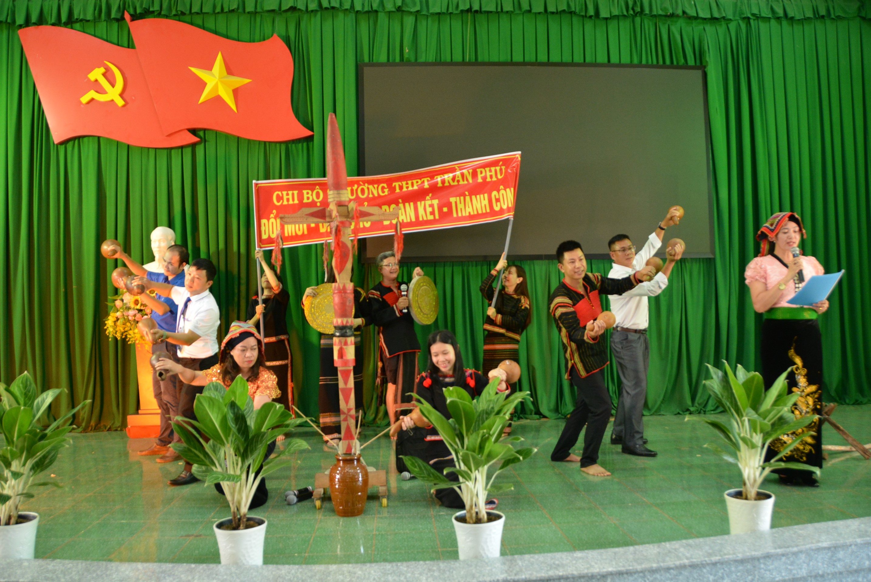 24-8 hội thi (phần 1)